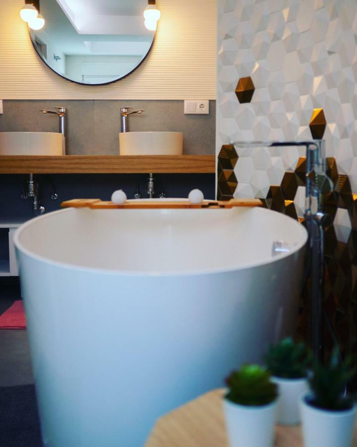 Hexagonal Design Apartment فالنسيا المظهر الخارجي الصورة